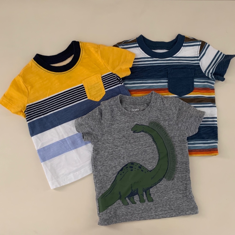 SOLD- Carter’s / OshKosh B’gosh T-shirt Bundle